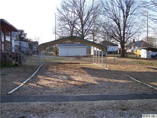 309 E 10th St, Kannapolis, NC 28083 photo 5