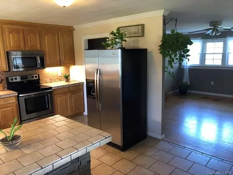 29 Davis Dr, Marion, NC 28752 photo 15