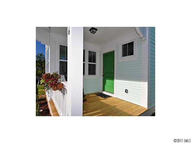 360 Spring St, Davidson, NC 28036 photo 3