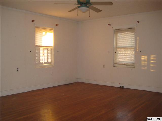 889 Perth Rd, Troutman, NC 28166 photo 3