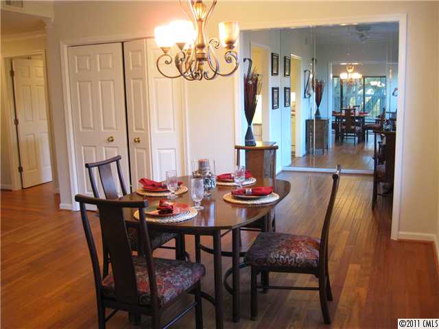 1530 Queens 404 Rd #404, Charlotte, NC 28207 photo 6