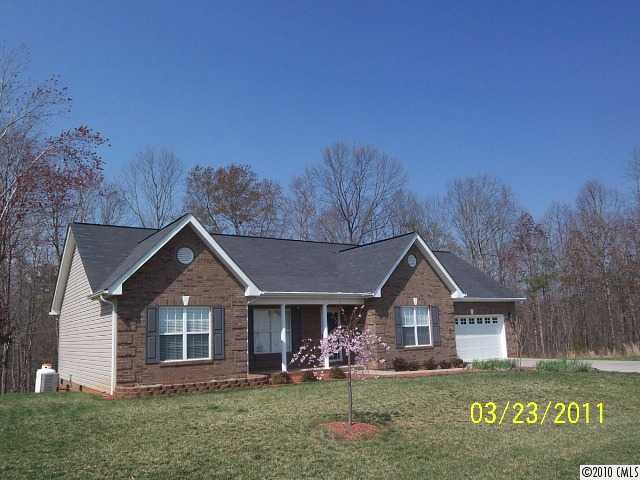 1750 NW Pipers Ridge Cir, Conover, NC 28613 photo 12