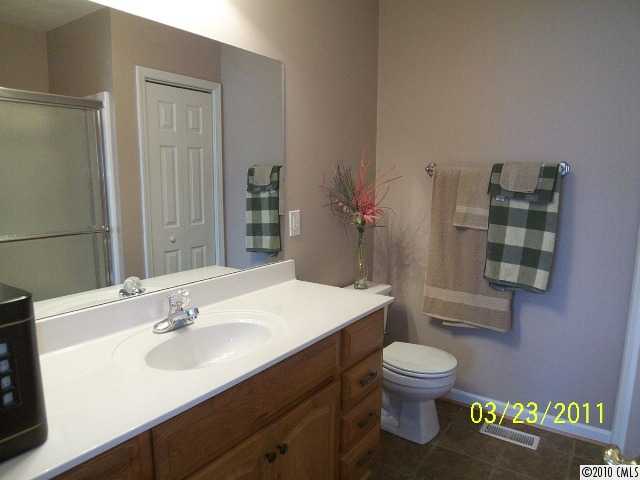 1750 NW Pipers Ridge Cir, Conover, NC 28613 photo 7