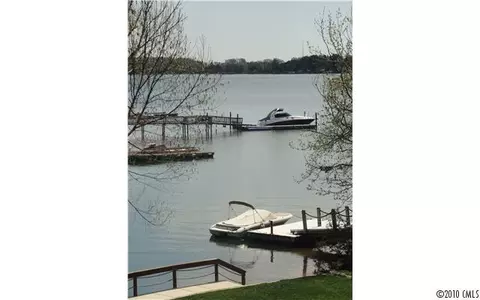 18344 Mainsail Pointe Dr, Cornelius, NC 28031 photo 4