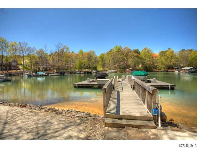 19921 Sandyedge Dr, Cornelius, NC 28031 photo 17