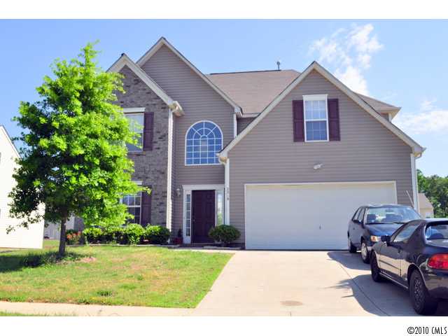 2319 Kingstree Dr, Monroe, NC 28112 photo 1
