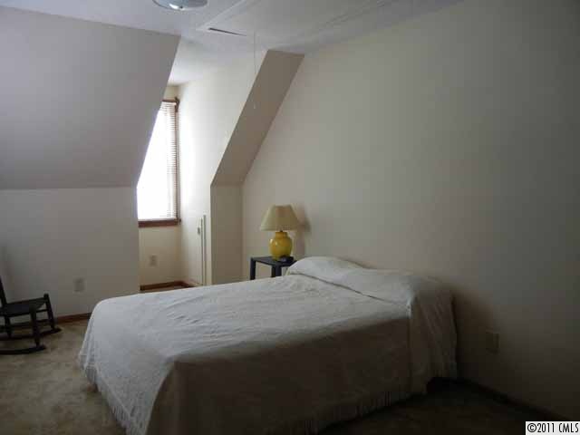 305 E Main Metesbou St #METES&BOU, Troy, NC 27371 photo 13