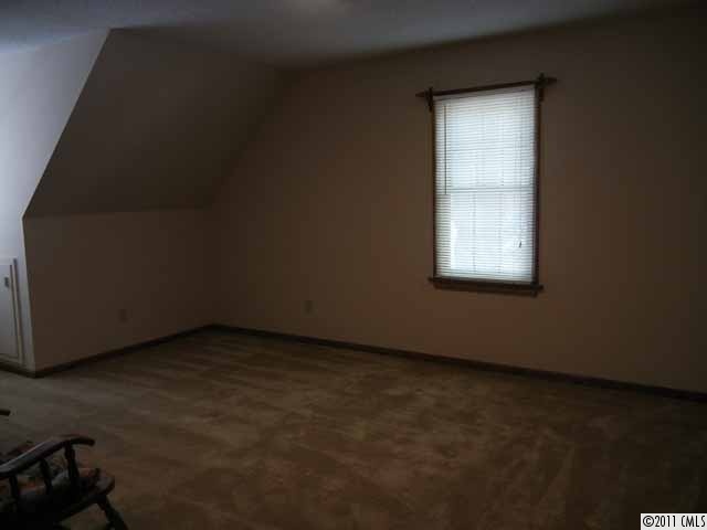 305 E Main Metesbou St #METES&BOU, Troy, NC 27371 photo 11