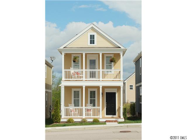 302 Davidson Gateway Dr, Davidson, NC 28036 photo 1