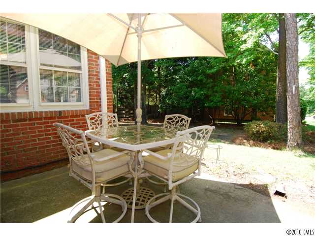 600 Walnut Point Dr, Matthews, NC 28105 photo 13