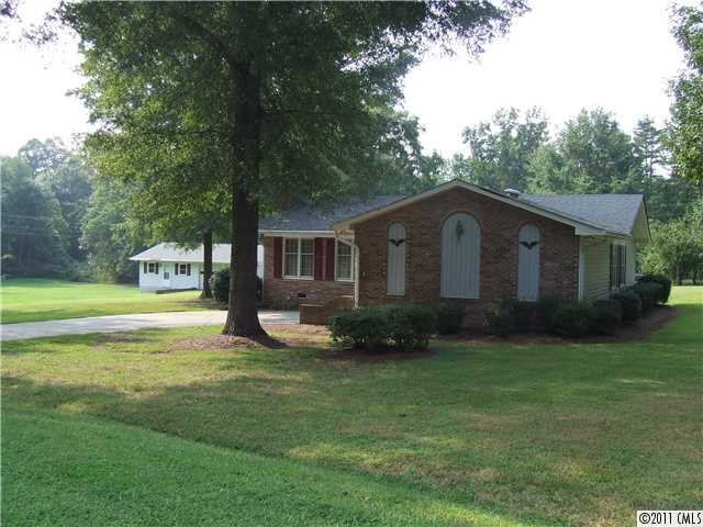 2413 Rainbrook Dr, Monroe, NC 28112 photo 1
