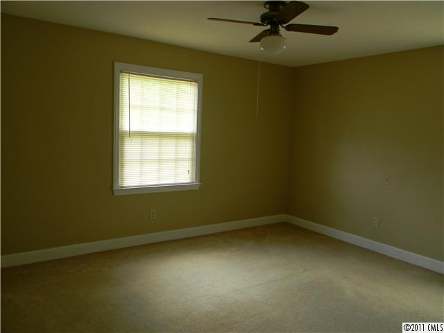 502 W Barr St, Lancaster, SC 29720 photo 10
