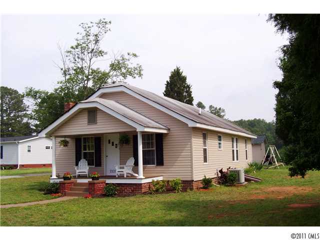 2120 E Ridge Rd, Salisbury, NC 28144 photo 1