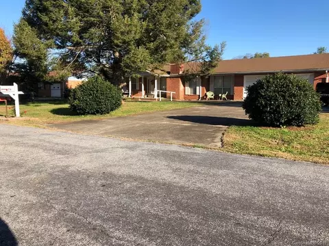 26 E Carson, Old Fort, NC 28762 photo 2