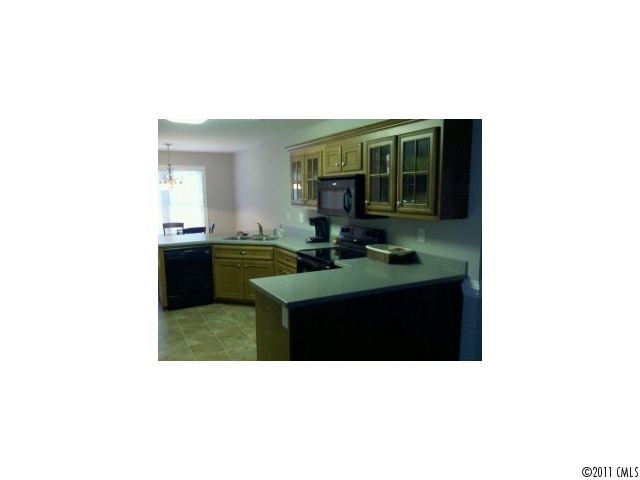 2032 Olde Towne Dr, Monroe, NC 28110 photo 5