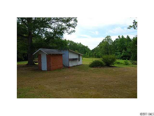 2318 Shiloh Unity Rd, Lancaster, SC 29720 photo 3