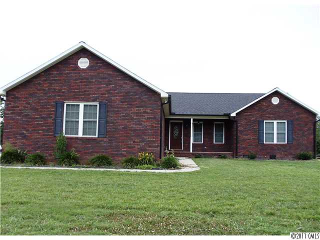 152 Echo Hill Ln, Salisbury, NC 28146 photo 1