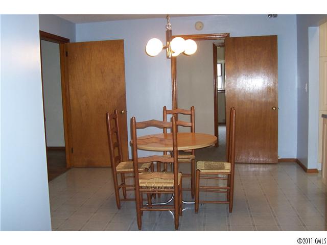 814 Circle Dr, Monroe, NC 28112 photo 6