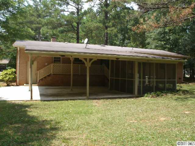 1021 Meadow Dr, Lancaster, SC 29720 photo 6