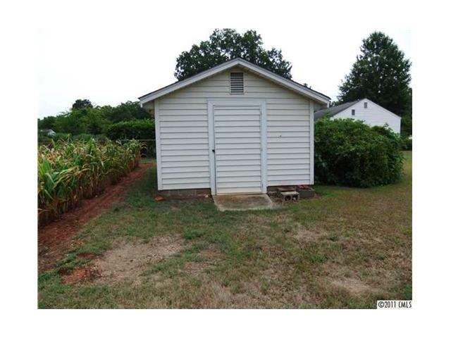 1003 Grace Ave, Lancaster, SC 29720 photo 10