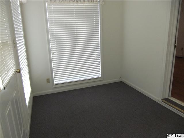1003 Grace Ave, Lancaster, SC 29720 photo 2