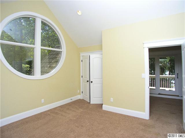 19601 Weavers Cir, Cornelius, NC 28031 photo 11