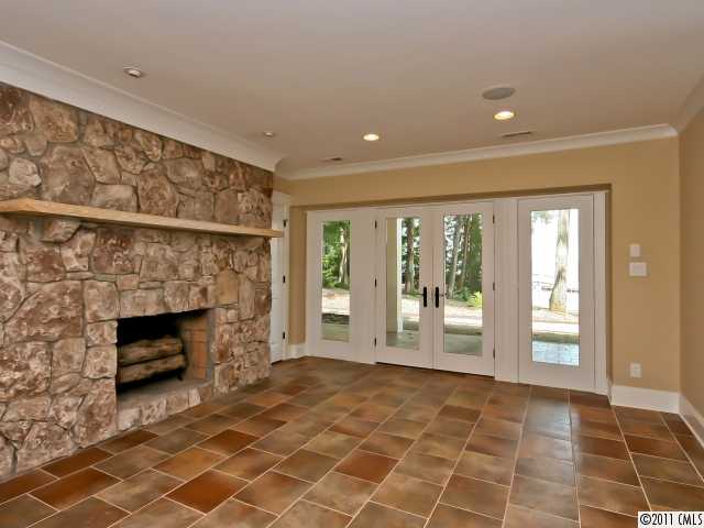 19601 Weavers Cir, Cornelius, NC 28031 photo 14