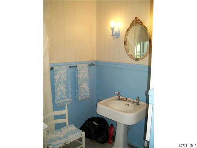 19 Wright Ave, York, SC 29745 photo 8