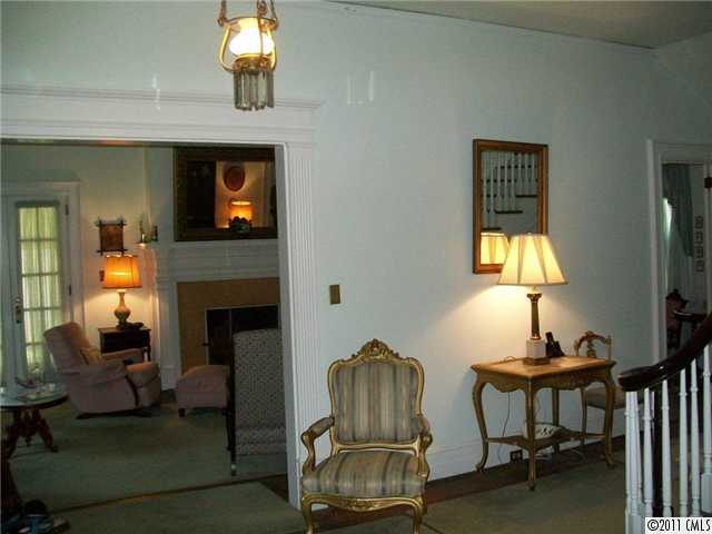 19 Wright Ave, York, SC 29745 photo 3