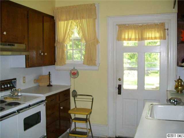 19 Wright Ave, York, SC 29745 photo 6