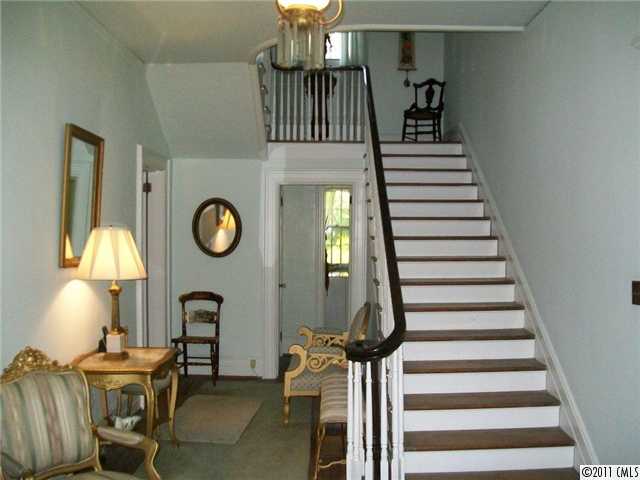 19 Wright Ave, York, SC 29745 photo 2