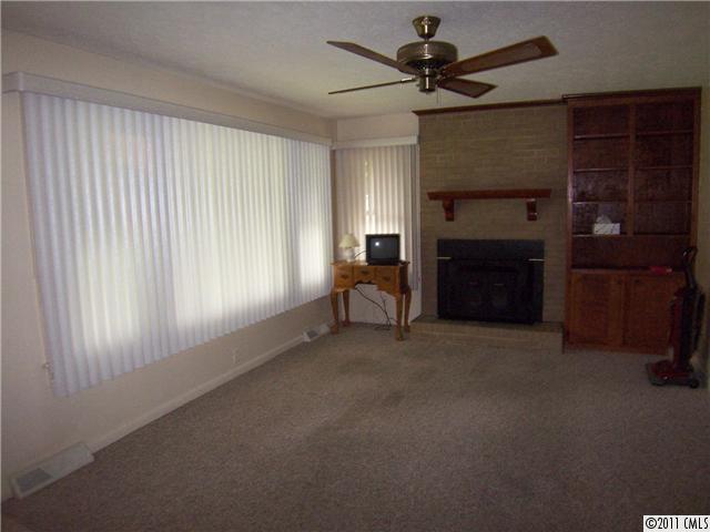 140 Beam St, Lawndale, NC 28090 photo 2