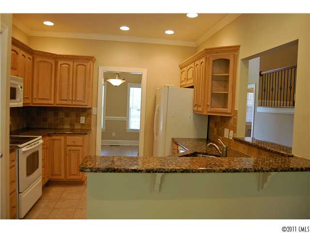 4027 Flint Dr, Lancaster, SC 29720 photo 3
