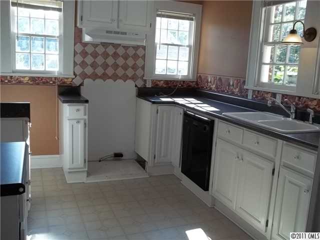 1214 E Franklin St, Monroe, NC 28112 photo 8