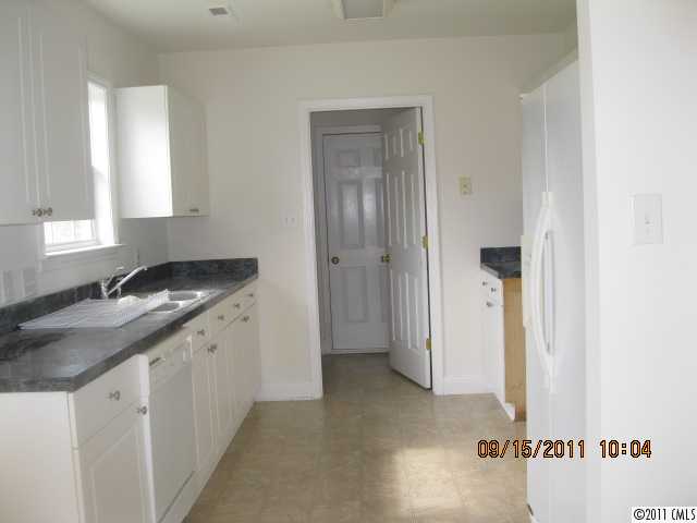 3108 Mcgee Ln, Monroe, NC 28110 photo 3