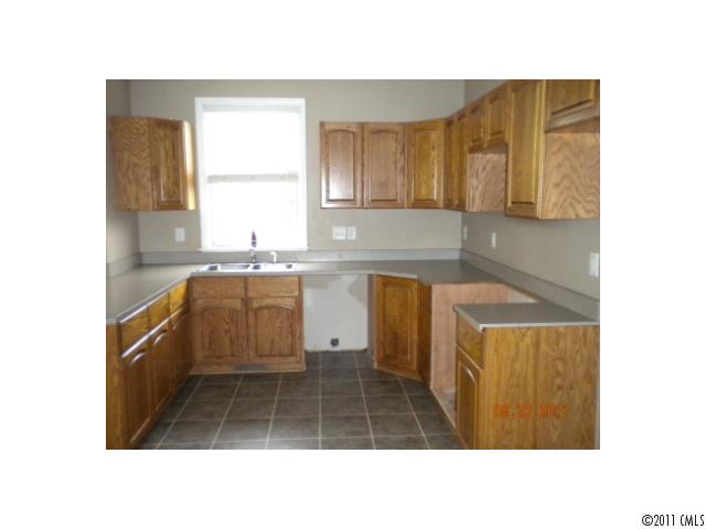 4707 Morgan Mill Rd, Monroe, NC 28110 photo 2