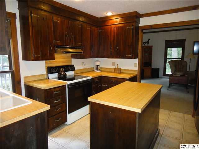 3702 Spring Dr, Midland, NC 28107 photo 2