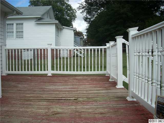 327 Central Ave, Kannapolis, NC 28081 photo 14