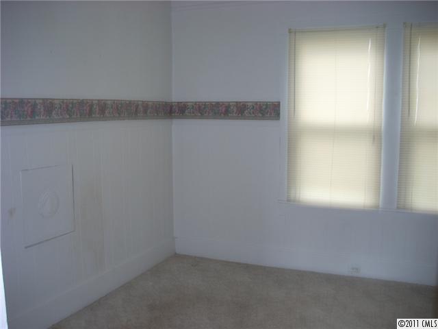 327 Central Ave, Kannapolis, NC 28081 photo 12