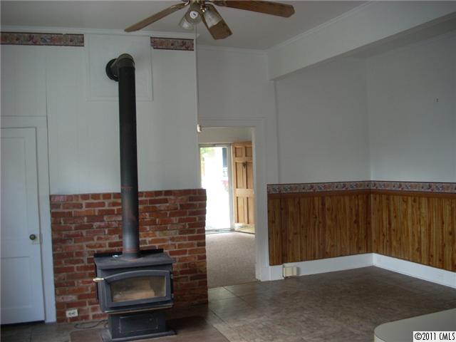 327 Central Ave, Kannapolis, NC 28081 photo 5