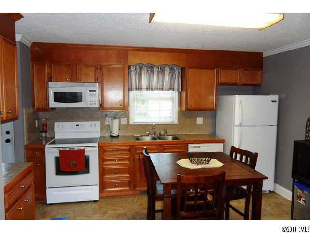 131 Speaks Rd, Olin, NC 28660 photo 4