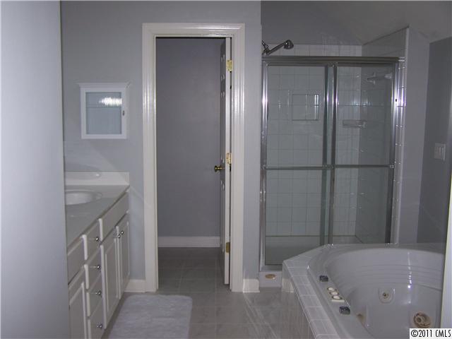 106 Julia Cir, Davidson, NC 28036 photo 7
