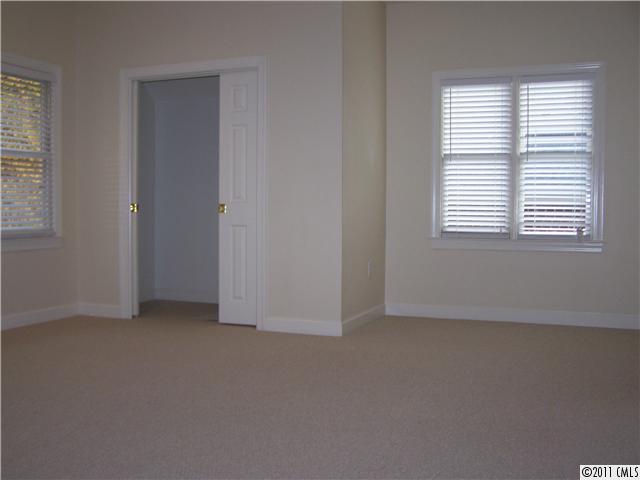 106 Julia Cir, Davidson, NC 28036 photo 8
