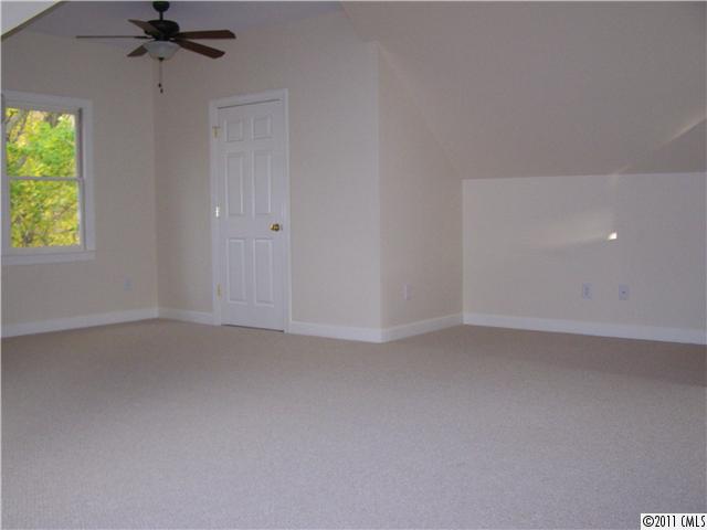 106 Julia Cir, Davidson, NC 28036 photo 9