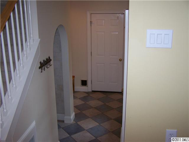 106 Julia Cir, Davidson, NC 28036 photo 6