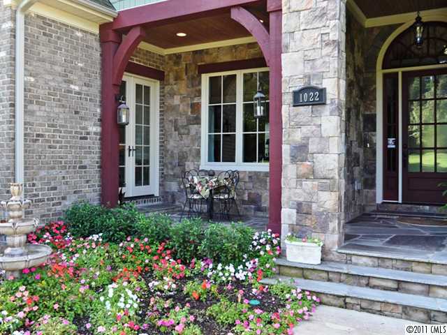 1022 Concord Rd, Davidson, NC 28036 photo 2