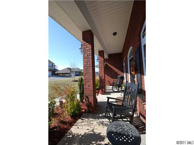7209 Caley Ln, Denver, NC 28037 photo 2