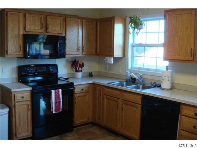 4136 SE Ringtail Ct, Concord, NC 28025 photo 6