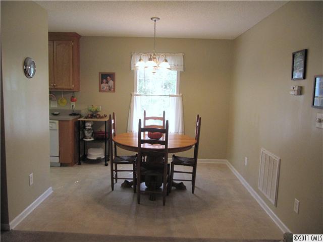 411 Double Eagle Trce, Clover, SC 29710 photo 2