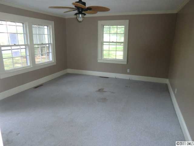 21115 Torrence Chapel Rd, Cornelius, NC 28031 photo 3